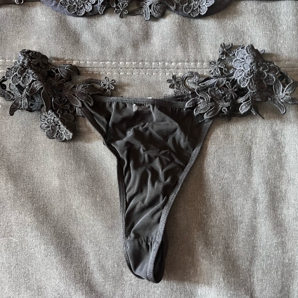 SHEIN 3 piece lingerie - Picture 4 of 5